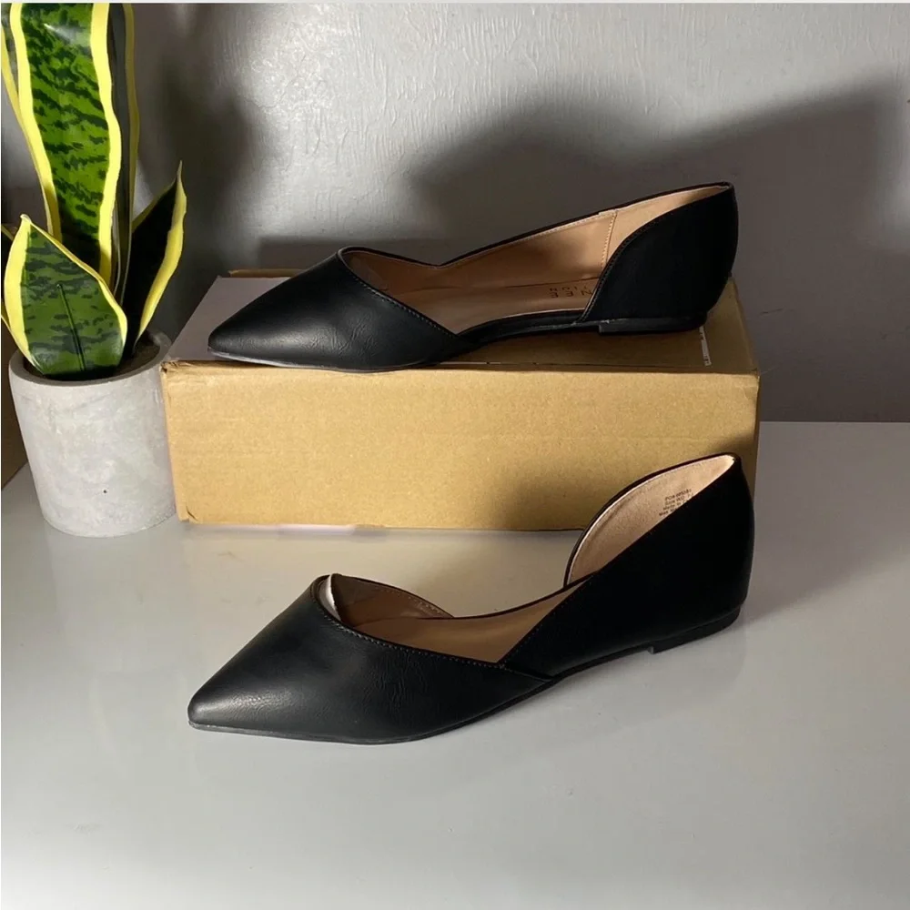 Journee‎ Collection Black Pointed Flats